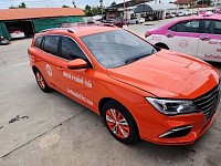 เบอร์แท็กซี่ โทร.094-309-9715 Number one Car rental with driver เหมา เรียก จอง รถแท็กซี่ บริการรถแท็กซี่ รถแท็กซี่ 7 ที่นั่ง รถตู้VIP รับส่ง สนามบิน โรงแรม กรุงเทพฯ ต่างจังหวัด รับส่ง พัสดุ เอกสาร รับส่ง สัตว์เลี้ยง ทัวร์ไหว้พระ 9 วัด สะดวก รวดเร็ว ฉับไว ปลอดภัย ราคาเป็นกันเอง